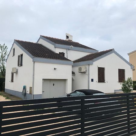 Holiday Home Angela Kastela Exterior photo